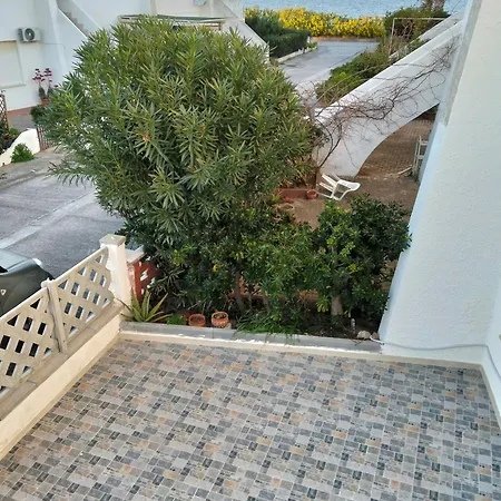 Daire Residenz Cala Di Seta Dreizimmerwohnung Luca Mit Meerblick Fuer 5 Personen *