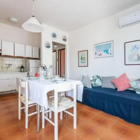 Residenz Cala Di Seta Dreizimmerwohnung Luca Mit Meerblick Fuer 5 Personen Daire