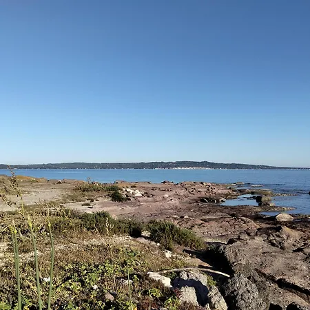 Residenz Cala Di Seta Dreizimmerwohnung Luca Mit Meerblick Fuer 5 Personen * Calasetta